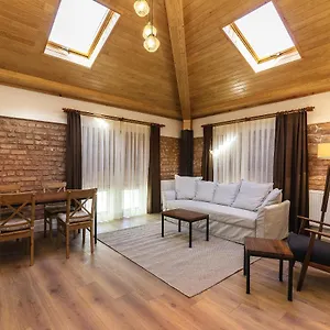 Aparthotel The Nomad Old